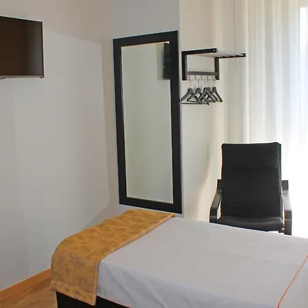 Vivacity - & 4* Porto